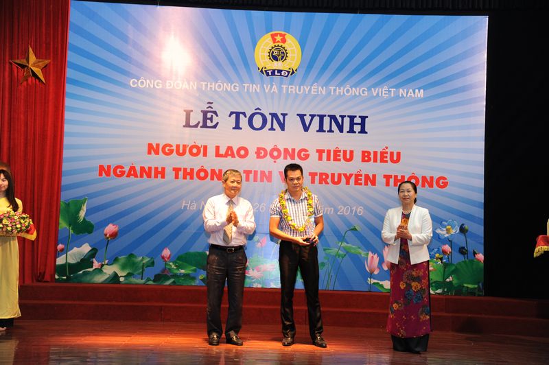 Tôn vinh "Người lao động tiêu biểu Ngành TT&TT" (ảnh đợt 1)