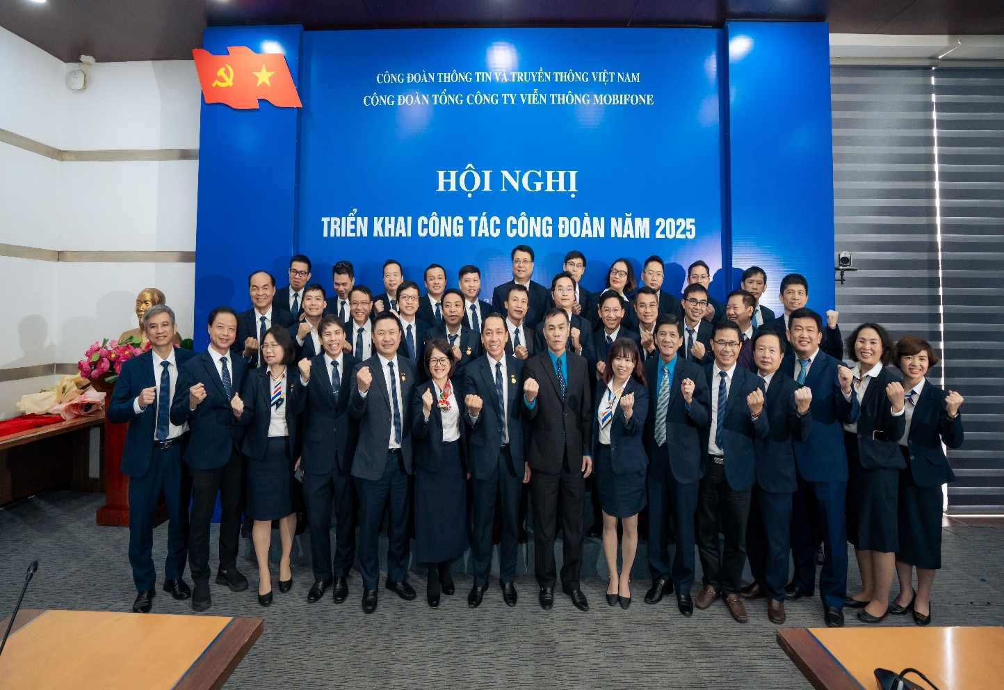CÔNG ĐOÀN MOBIFONE NĂM 2025 'TĂNG TỐC _ ĐỘT PHÁ _ VƯƠN MÌNH'