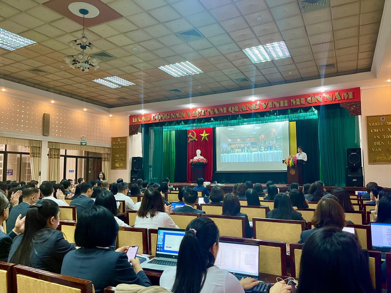 Công đoàn Tổng công ty Bưu điện Việt Nam tổ chức Hội nghị tập huấn nghiệp vụ cho cán bộ Công đoàn cơ sở