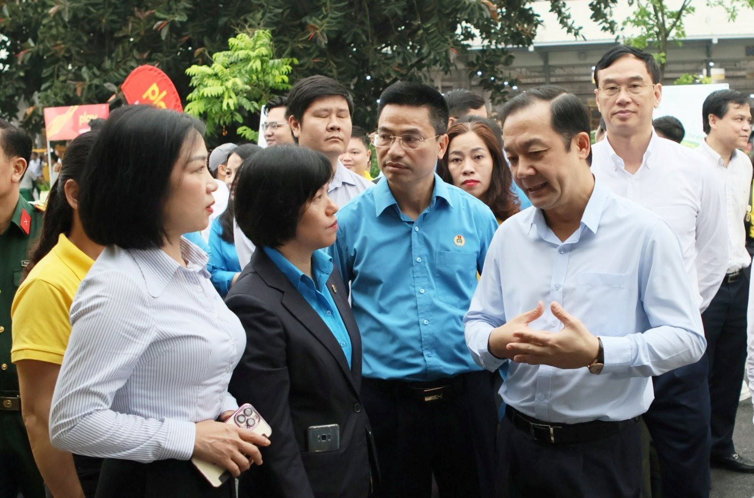 Công đoàn TT&TT tổ chức nhiều hoạt động thiết thực nhân tháng công nhân, NLĐ 2024