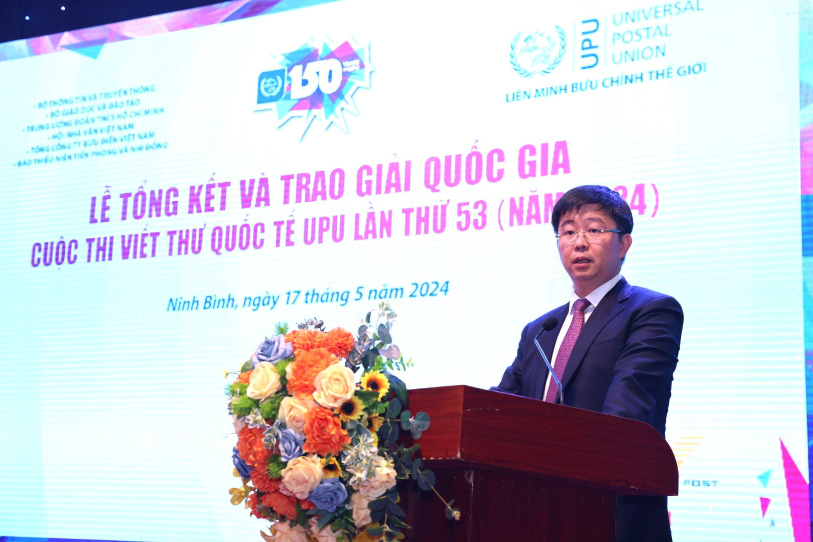 Những bức thư UPU: Tấm vé diệu kỳ du hành vào thế giới tuổi thơ