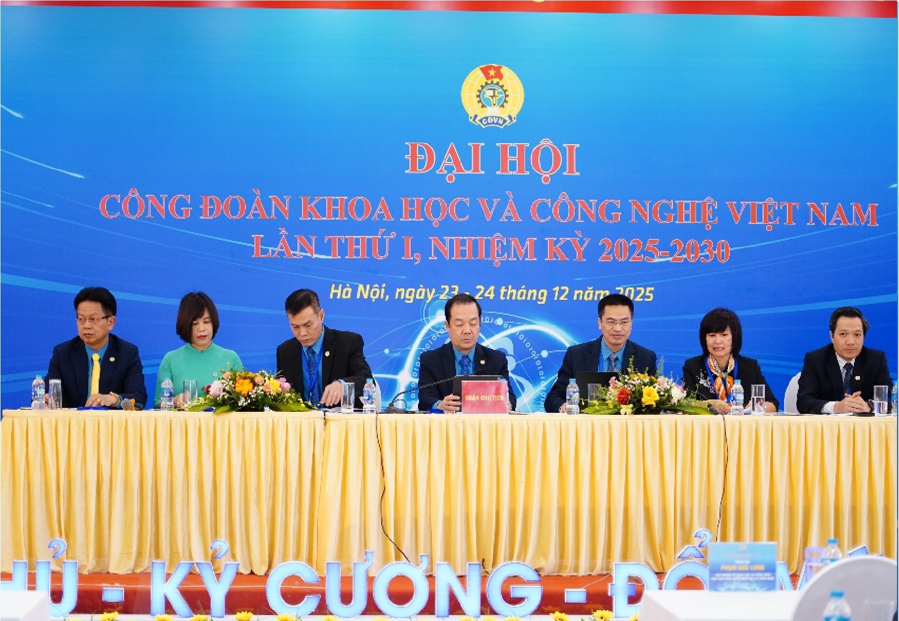 Phiên thứ nhất Đại hội Công đoàn KH&CN Việt Nam: Đặt nền móng cho nhiệm kỳ mới