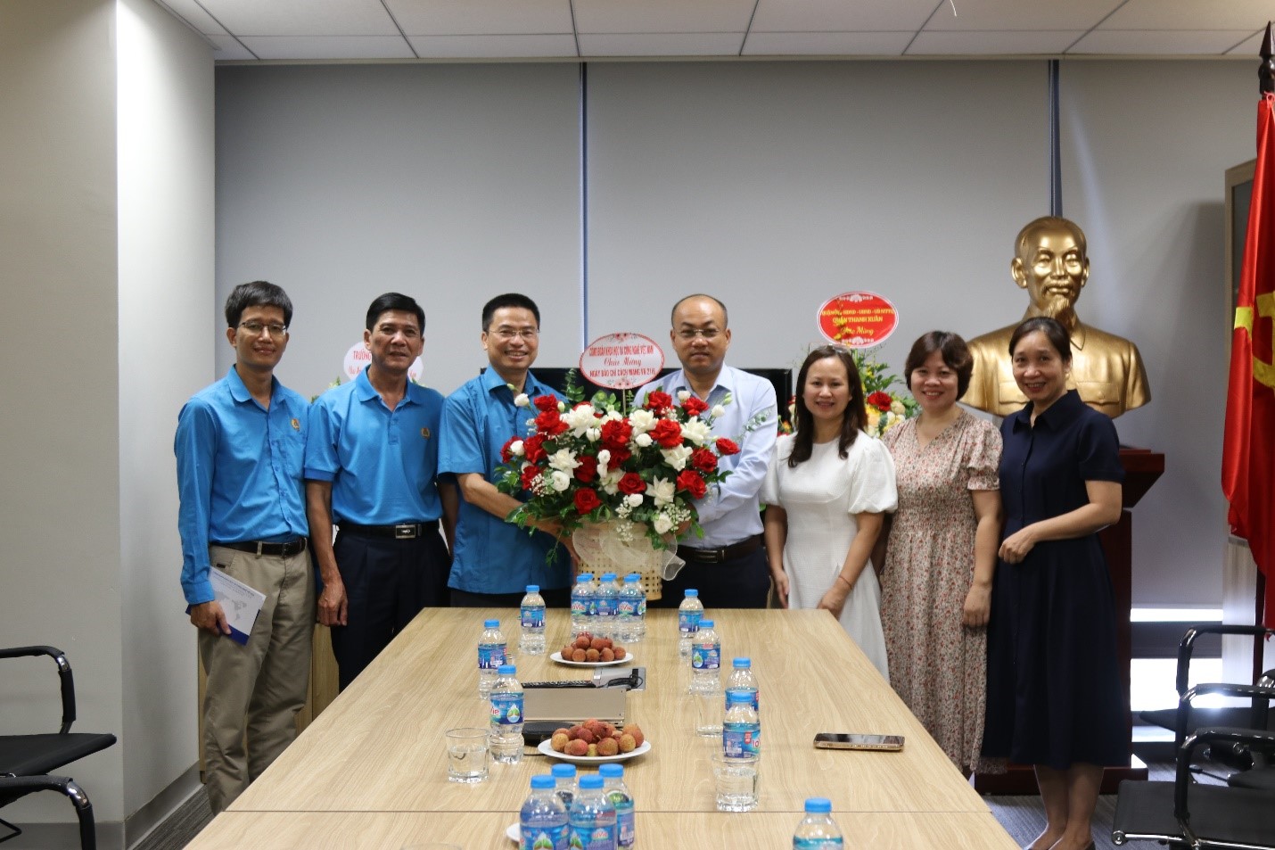 Công đoàn Khoa học và Công nghệ Việt Nam thăm, chúc mừng các cơ quan báo chí nhân Ngày Báo chí Cách mạng Việt Nam