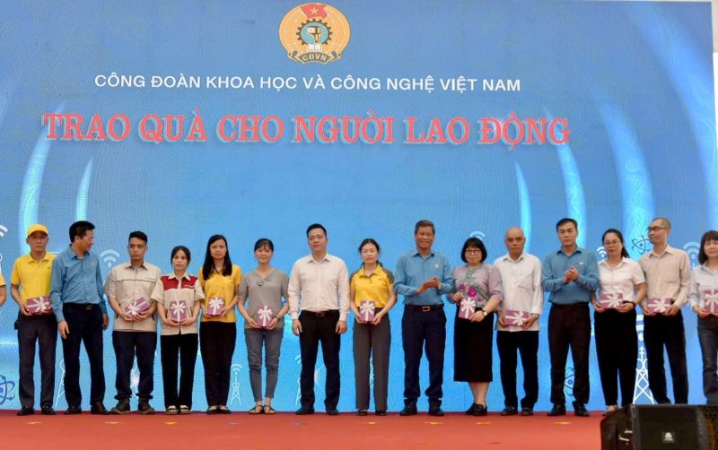 Trao Qua Cho Nld 2025